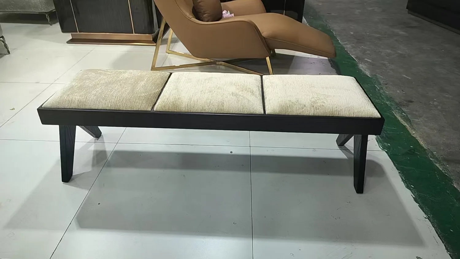 BESPOKE Benches D311