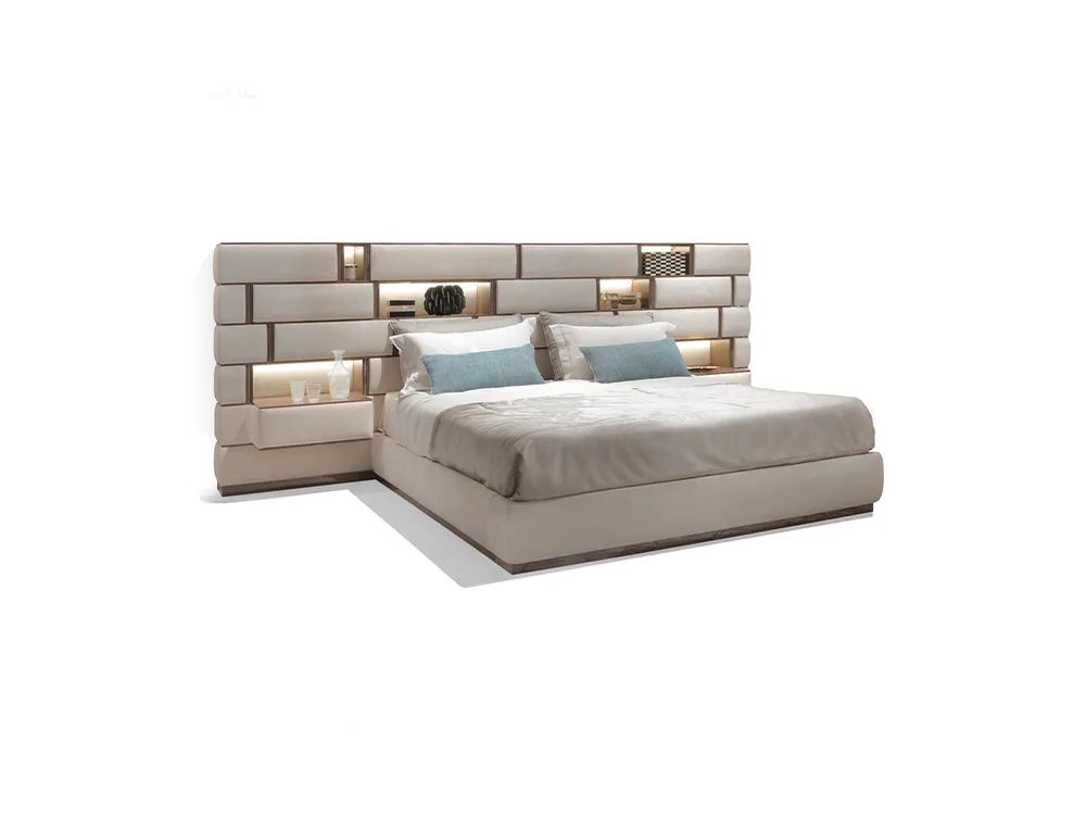 WIESENTHAL Upholstered Beds M817