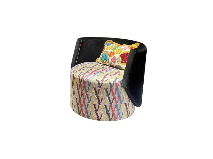 1025 Lounge Chairs